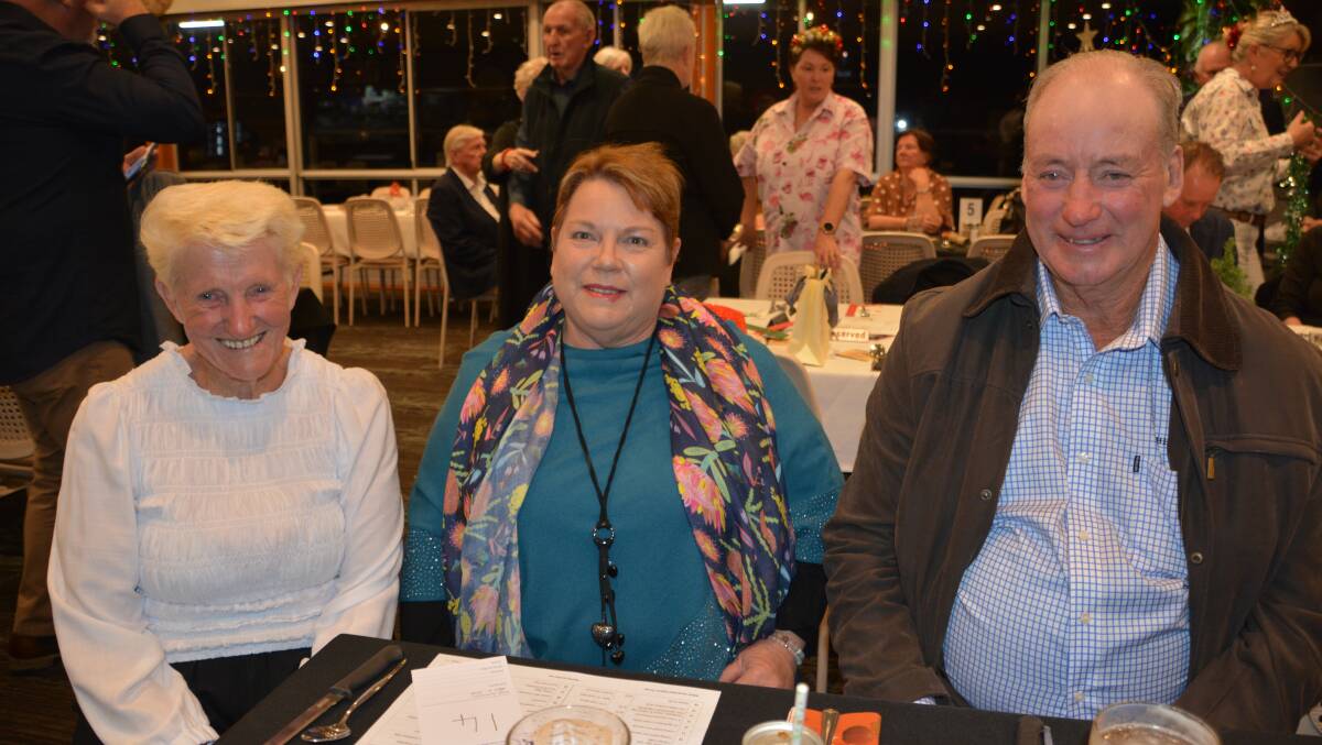 About 109 people helped raise $19,000 at the annual Westpac Rescue Helicopter Service gala dinner at the Tenterfield Bowling Club. Pictures Melinda Campbell.